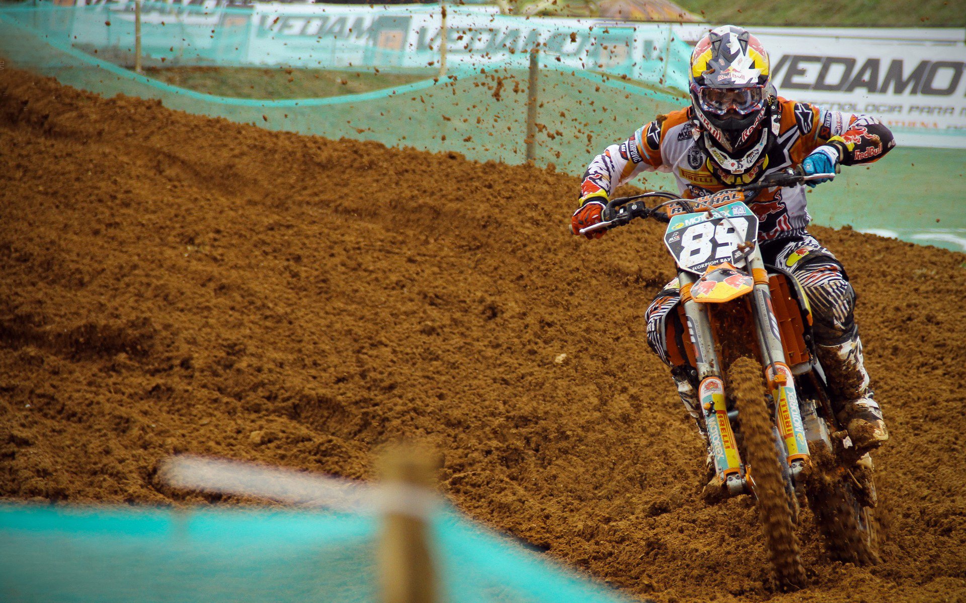 奥亚尔萨瓦尔，个人能力完全展现，助澳大利亚血拼国际米兰